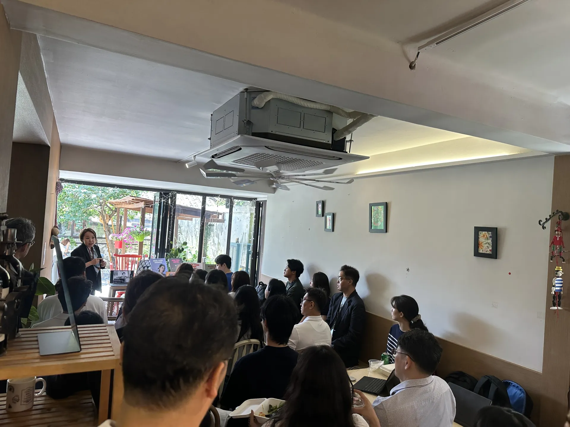 A small cultural gathering at Bukchon Tteul